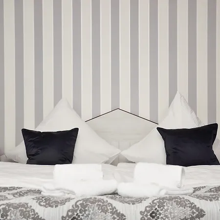 格拉酒店 3* 普福尔茨海姆